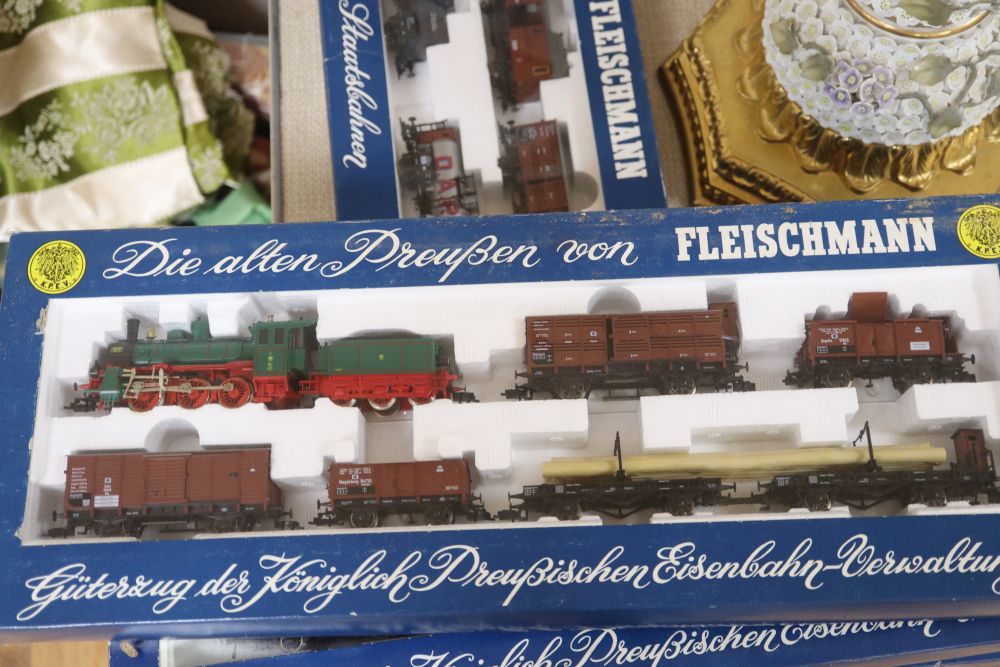 Fleischmann boxed HO train sets: 4881, 4882, 4883 and 4884